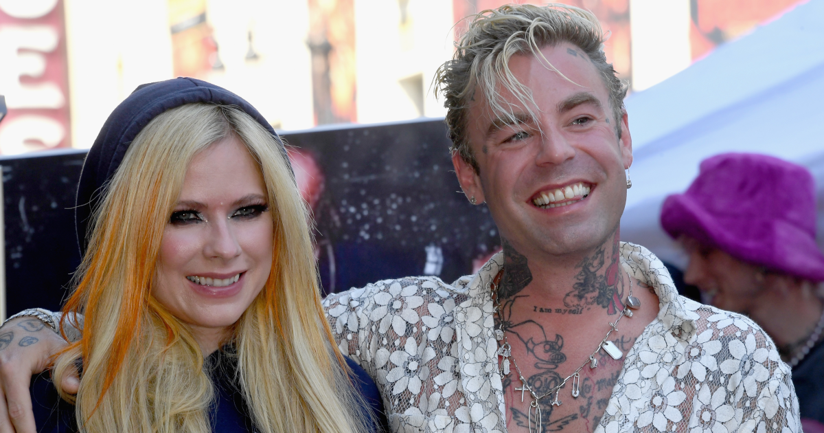 Avril Lavignes Ex Fiancé Mod Sun Breaks His Silence About Split 