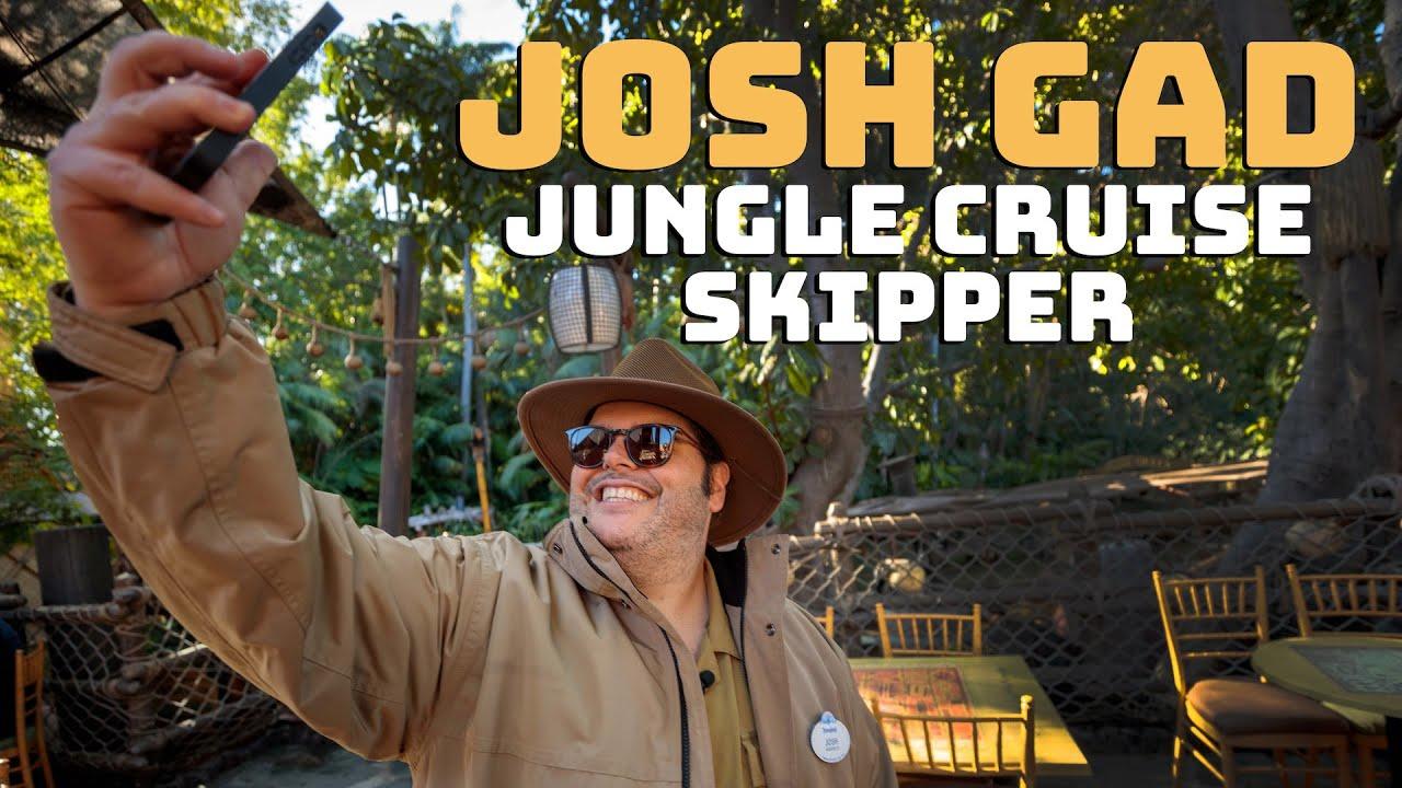 josh-gad-jungle-cruise-disneyland