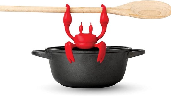 weird-amazon-crab-utensil-rest