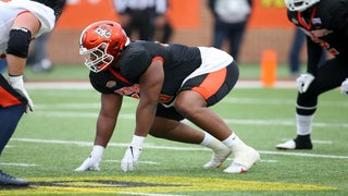 Georgia linebacker Quay Walker runs the 40-yard dash during the NFL  football scouting combine, Saturday, March 5, 2022, in Indianapolis. (AP  Photo/Darron Cummings Stock Photo - Alamy