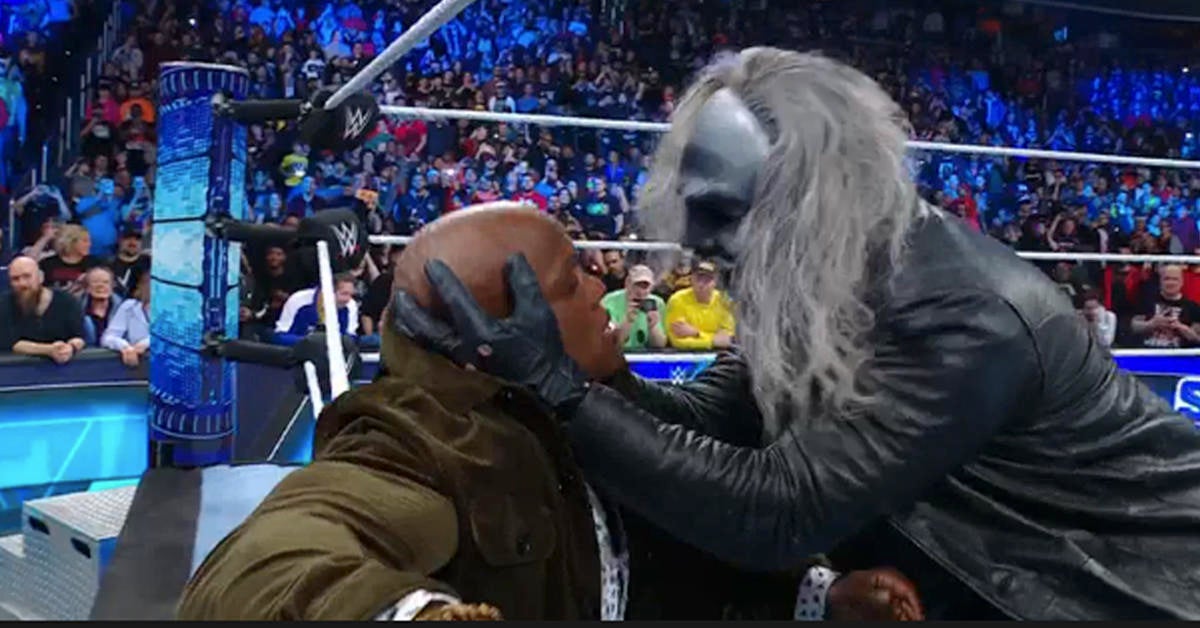 Uncle Howdy Debuts New Look On SmackDown, Attacks Bray Wyatt