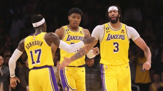 Los Angeles Lakers: 3 other legends whose numbers should be retired