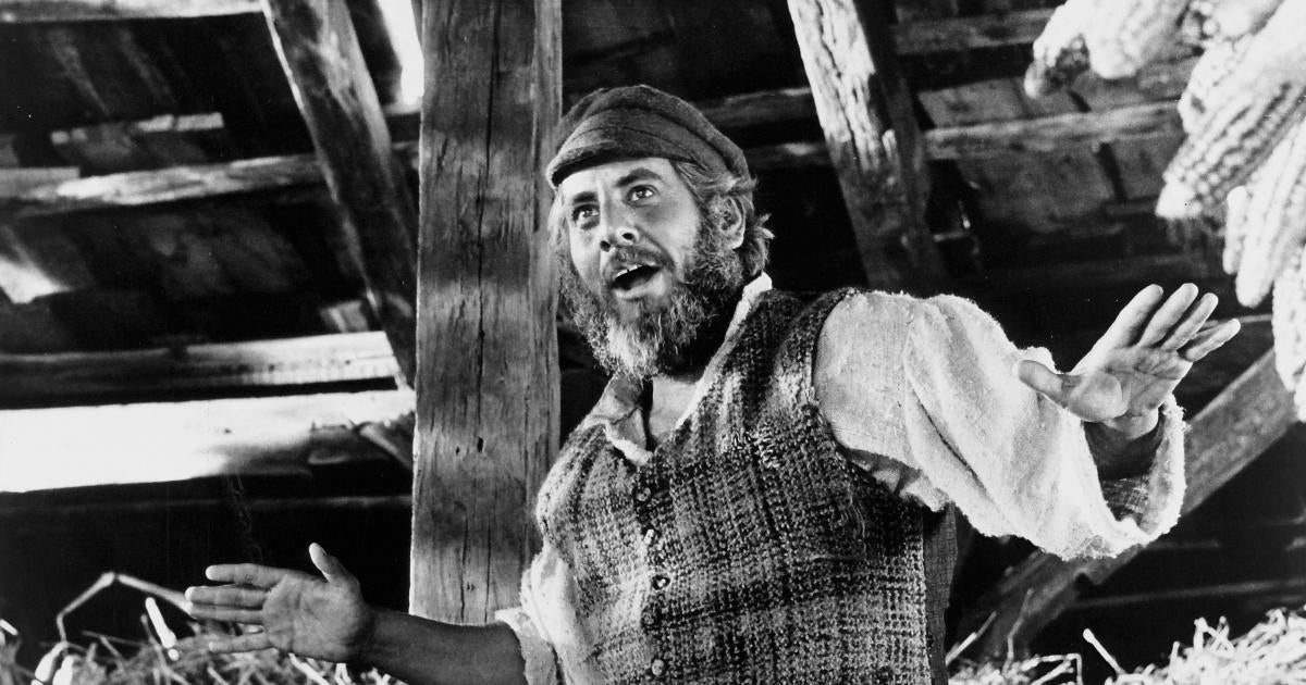 Chaim Topol, 'Fiddler on the Roof' Star, Dead at 87