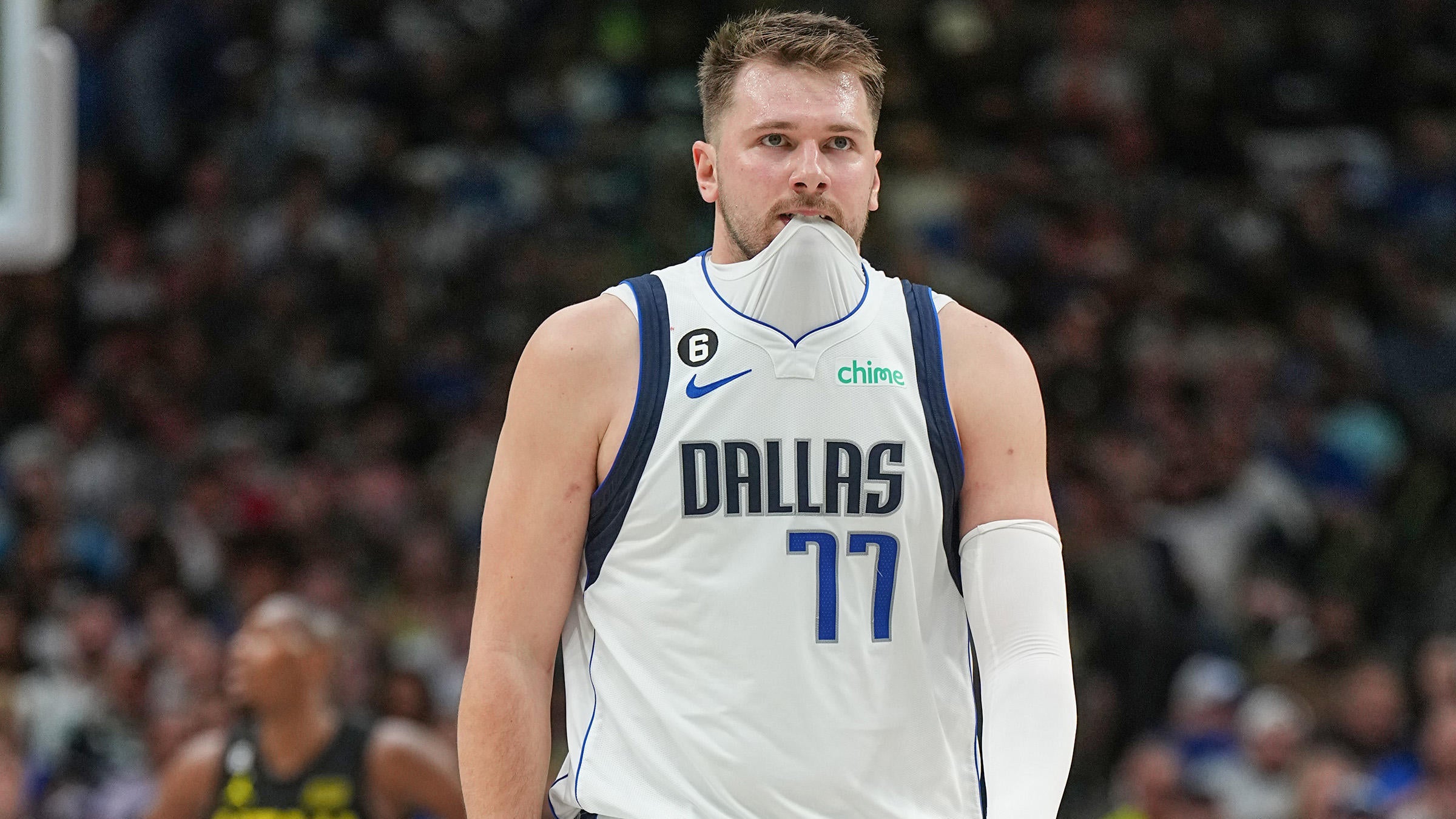 Mavericks' Luka Doncic to get MRI after exiting loss to Pelicans with