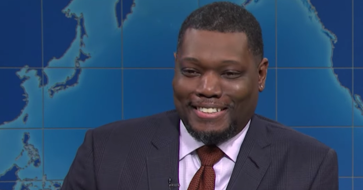 Snl Michael Che Instantly Regretted This Weekend Update Joke Snl Michael Che Instantly Regretted This Weekend Update Joke