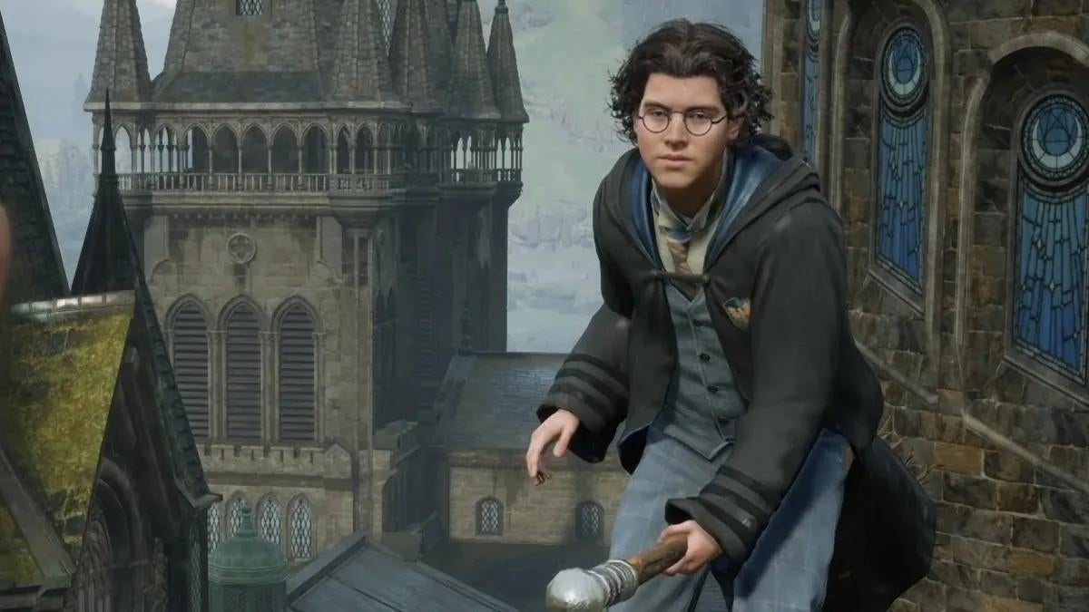 1 Harry Potter Actor Is Returning for Hogwarts Legacy In a