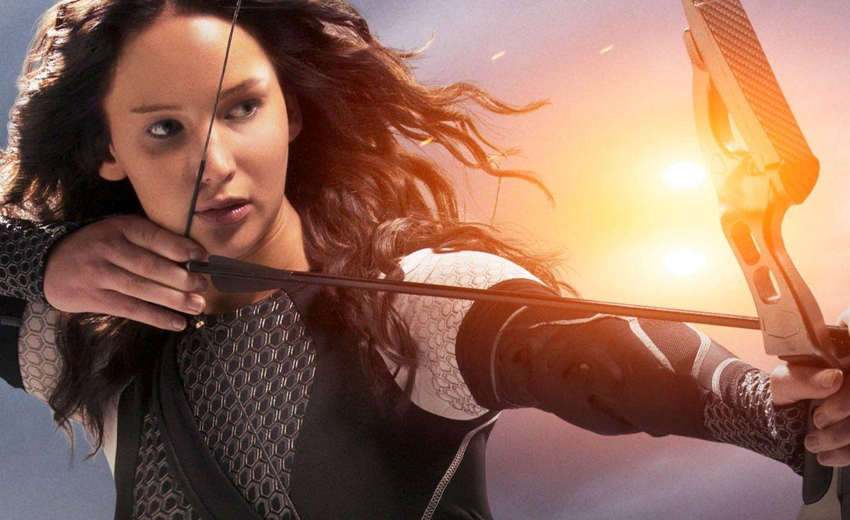 katniss bow and arrow catching fire