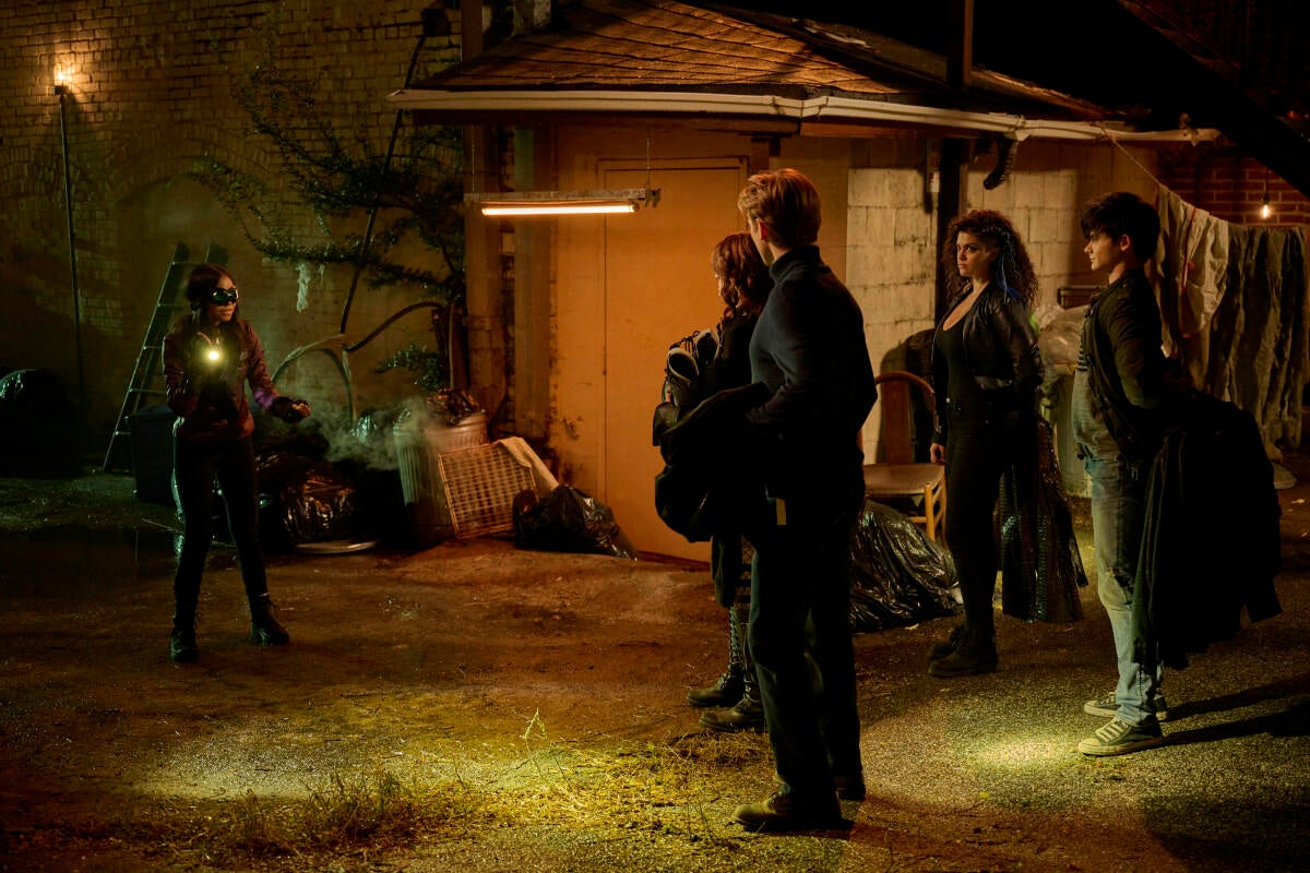 Gotham Knights: Misha Collins gives set tour, teases Easter eggs