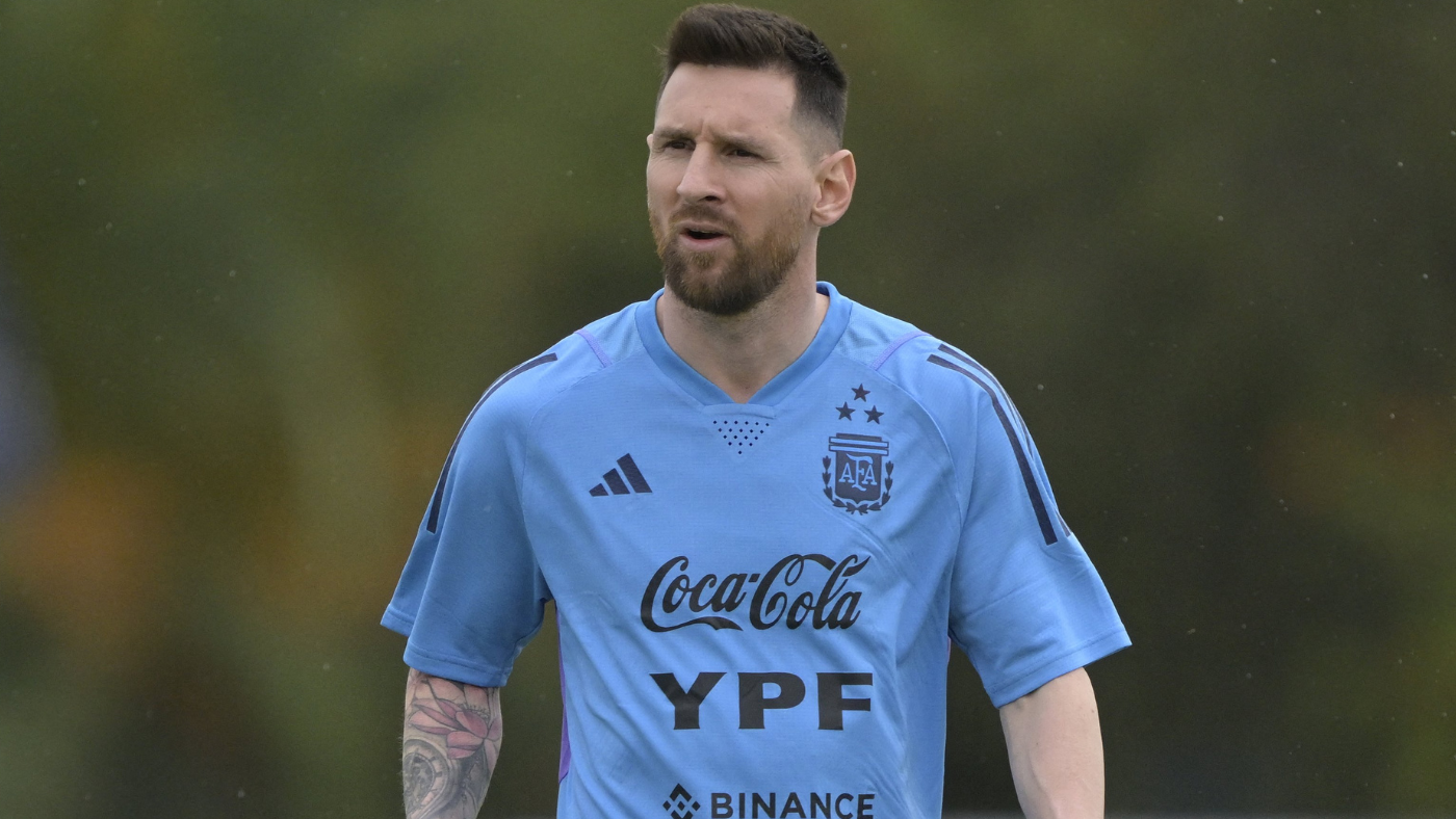 Lionel Messi pergi makan malam di Argentina, Mesut Ozil menyebutnya sebagai karier, Concacaf Nations League kembali