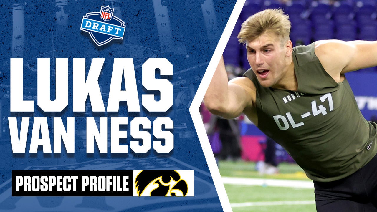 2023 NFL Draft Profile: EDGE Lukas Van Ness