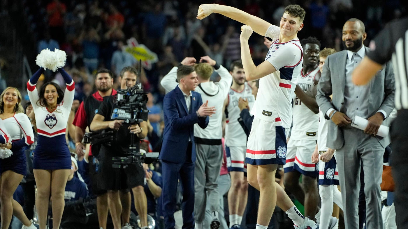 NCAA Basketball: Final Four National Semifinals-Miami vs UCONN