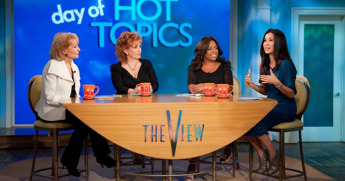 the-view-barbara-walters-lisa-ling-getty-images-abc