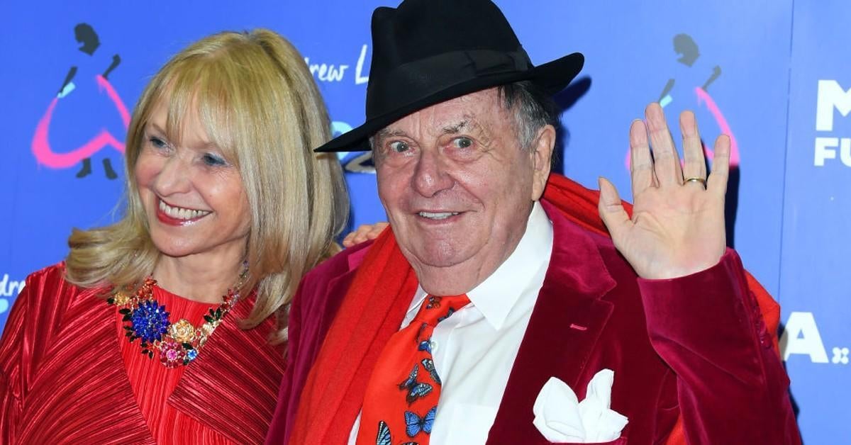 Barry Humphries, Finding Nemo and The Hobbit Voice Actor, Dies at 89