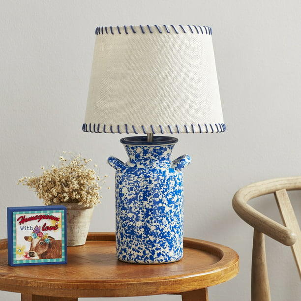 These The Pioneer Woman Lamps Just Went on Sale at Walmart