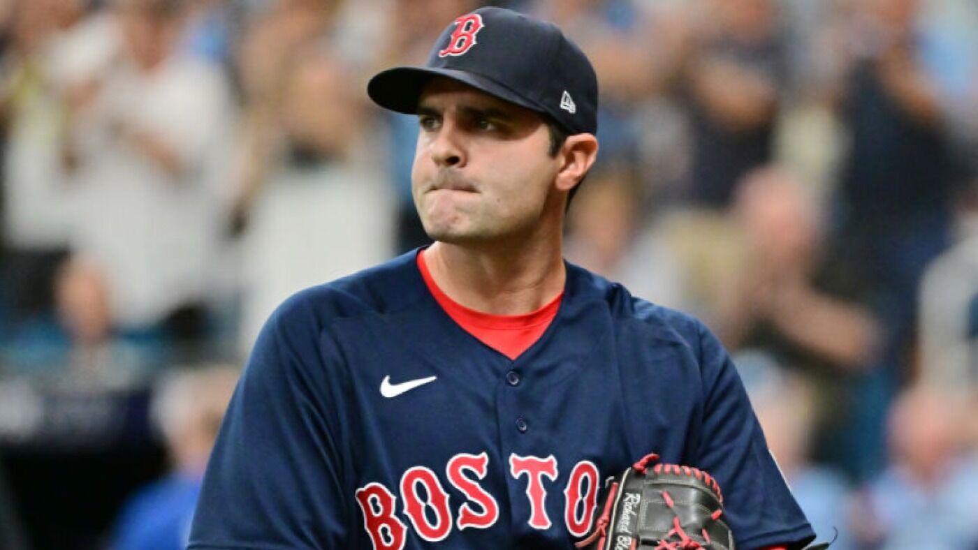 
                        Red Sox reliever Richard Bleier calls out Orioles fans' 'completely inappropriate' behavior
                    