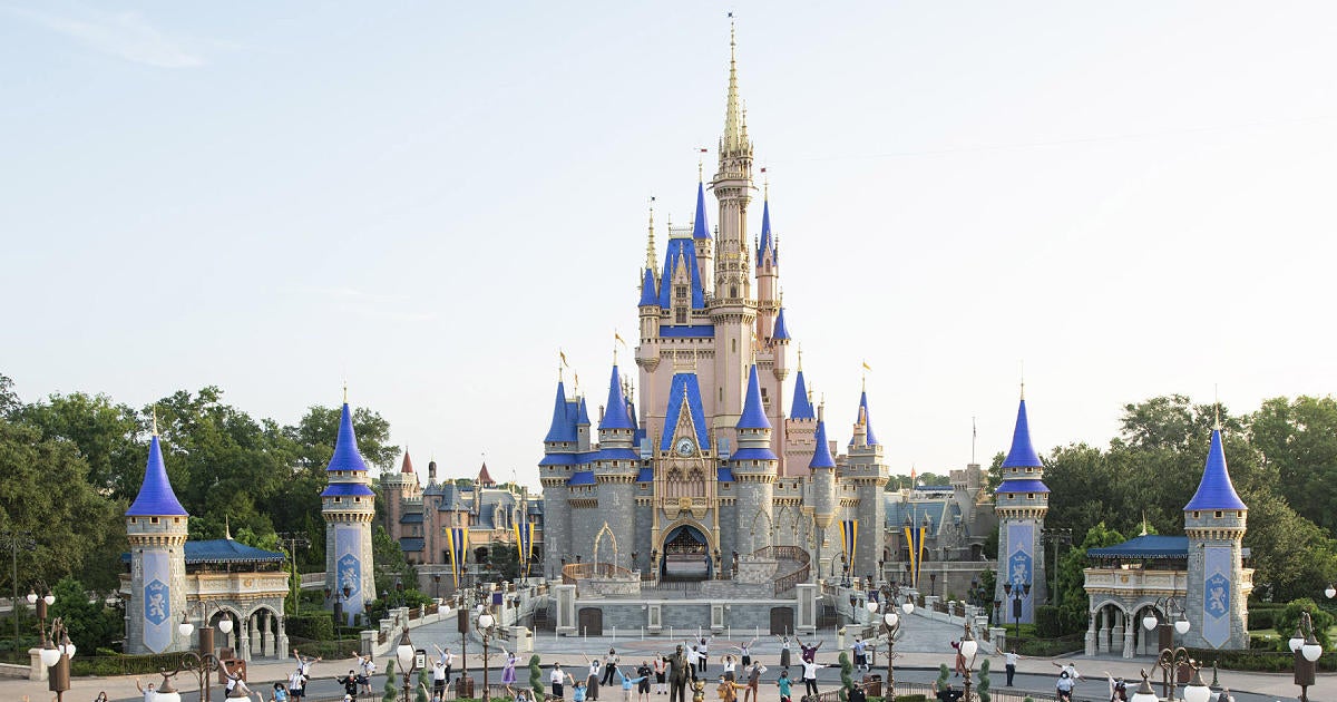 Disney World Christmas Hours 