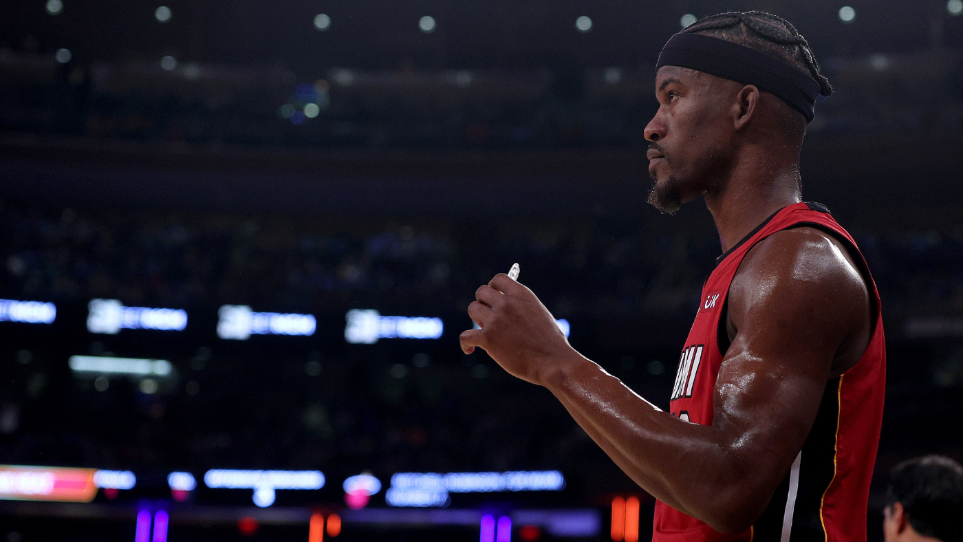 Dengan Jimmy Butler tertatih-tatih vs. Knicks, Heat menunjukkan bahwa mereka adalah pemecah masalah playoff elit