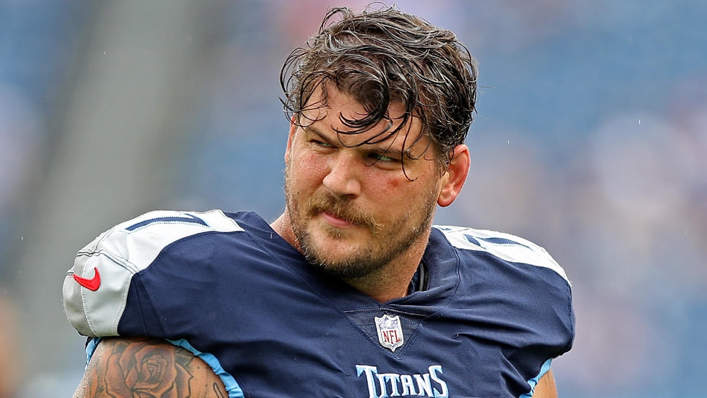 Former Pro Bowler Taylor Lewan says he is filing a lawsuit over knee surgery he had in 2020