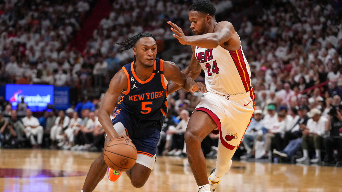 Immanuel Quickley injury: Knicks guard sprains ankle in fourth quarter vs. Heat; Game 4 status unclear