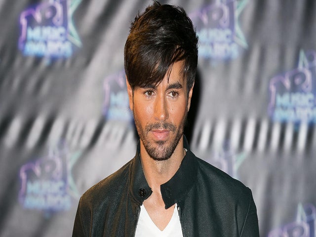 Enrique Iglesias Falls Ill With Pneumonia