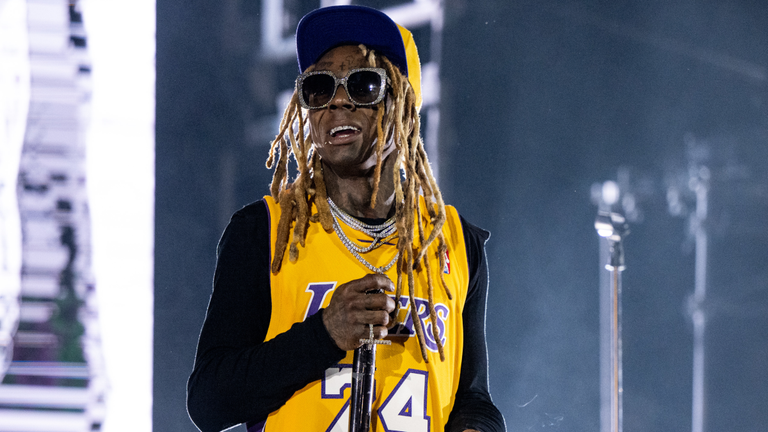 Lil Wayne Stops Concert After Just 30 Minutes, Blasts Audience
