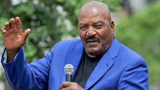 Remembering Cleveland Browns legend Jim Brown