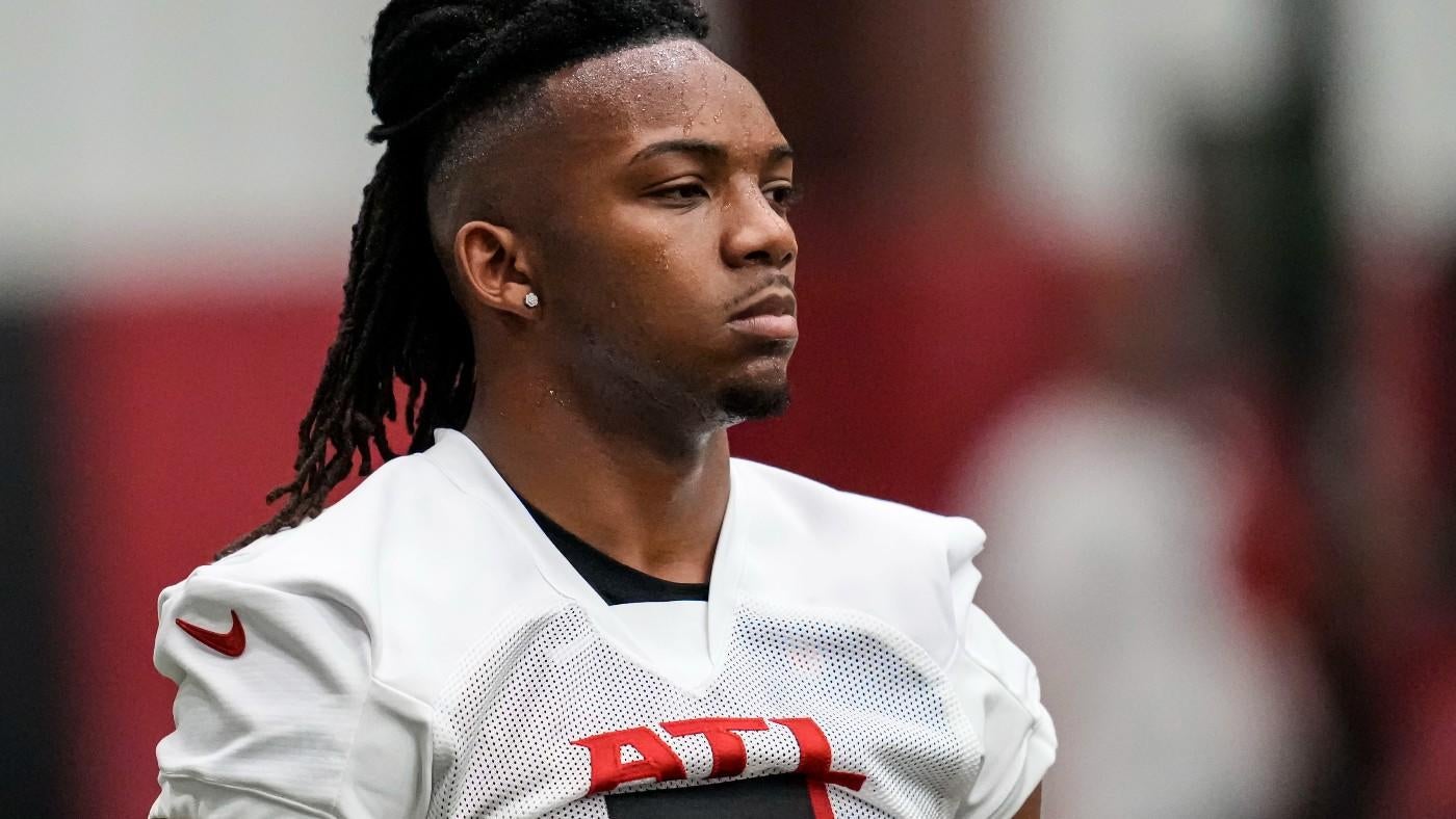Memberi peringkat kandidat Rookie Ofensif NFL 2023 Tahun Ini: Bijan Robinson dan QB di atas