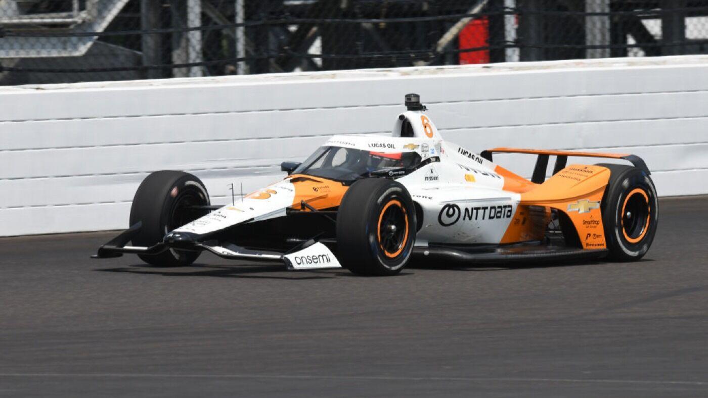 2023 Indianapolis 500: Arrow McLaren beraksi di lapangan pada hari pertama kualifikasi sebagai Rosenqvist, Rossi finis 1-2