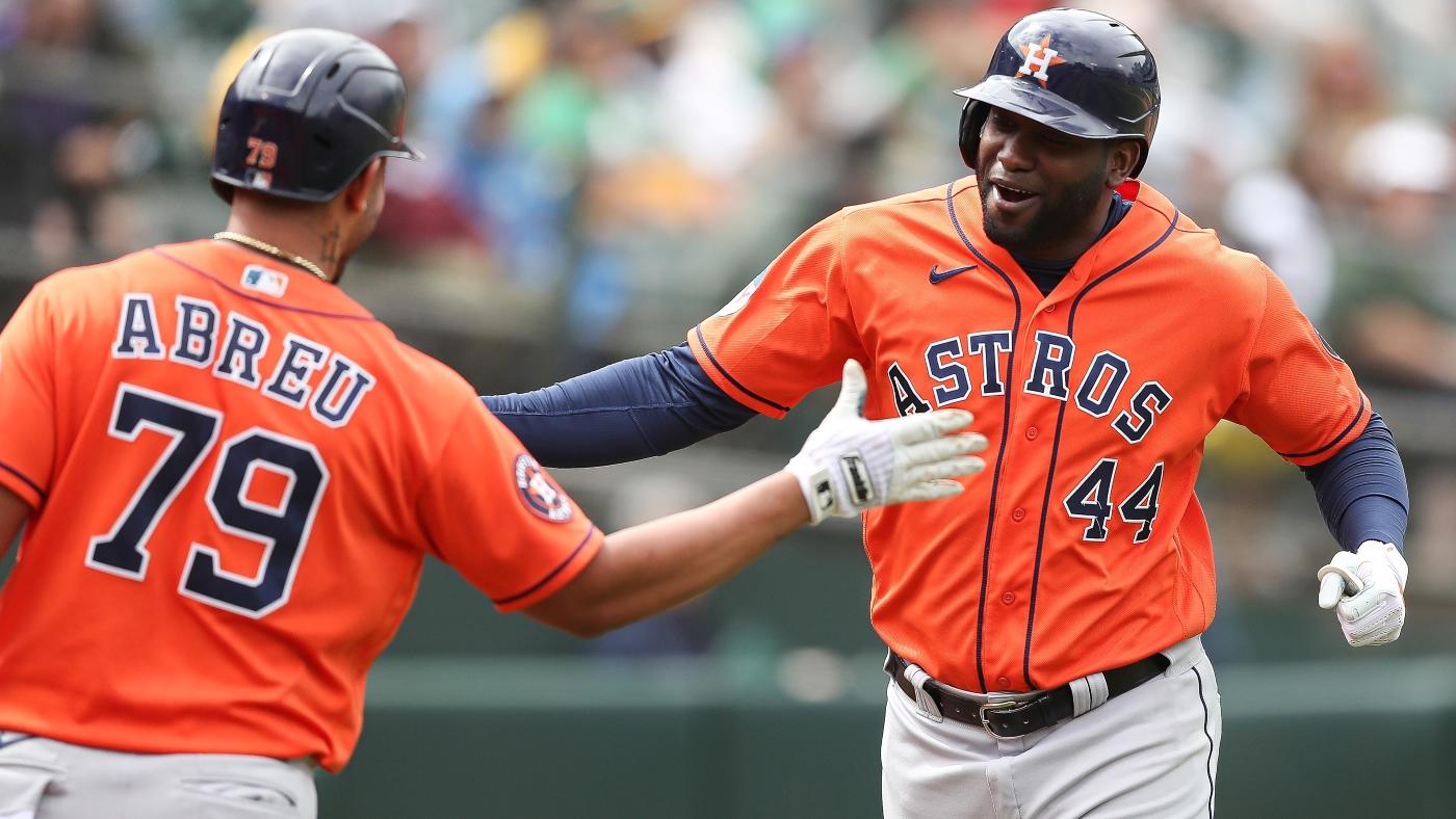 Astros mock Athletics' low attendance numbers on Twitter following blowout in win in Oakland