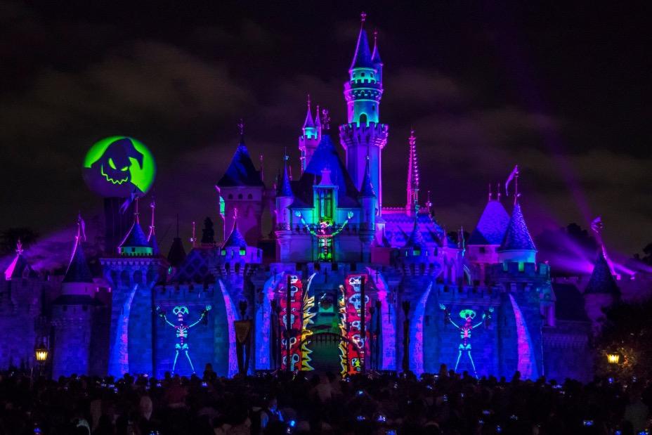 "Halloween Screams" Nighttime Spectacular at the Disneyland Resort