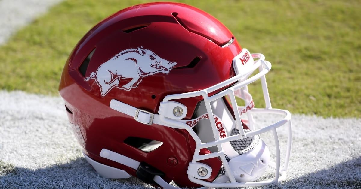 Dion Stutts, Arkansas Razorbacks Football Recruit, Dead at 18