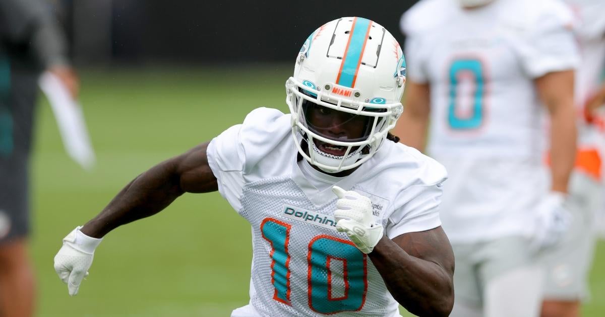 Dolphins Star Tyreek Hill Under Police Investigation In Miami