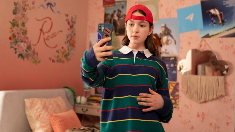 'And Just Like That' Star Alexa Swinton on How Season 2 Brings 'Energy' of 'Sex and the City' (Exclusive)