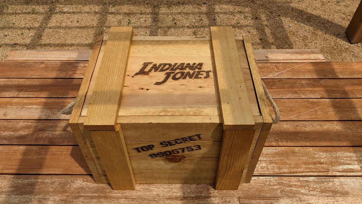 indiana-jones-crate.jpg