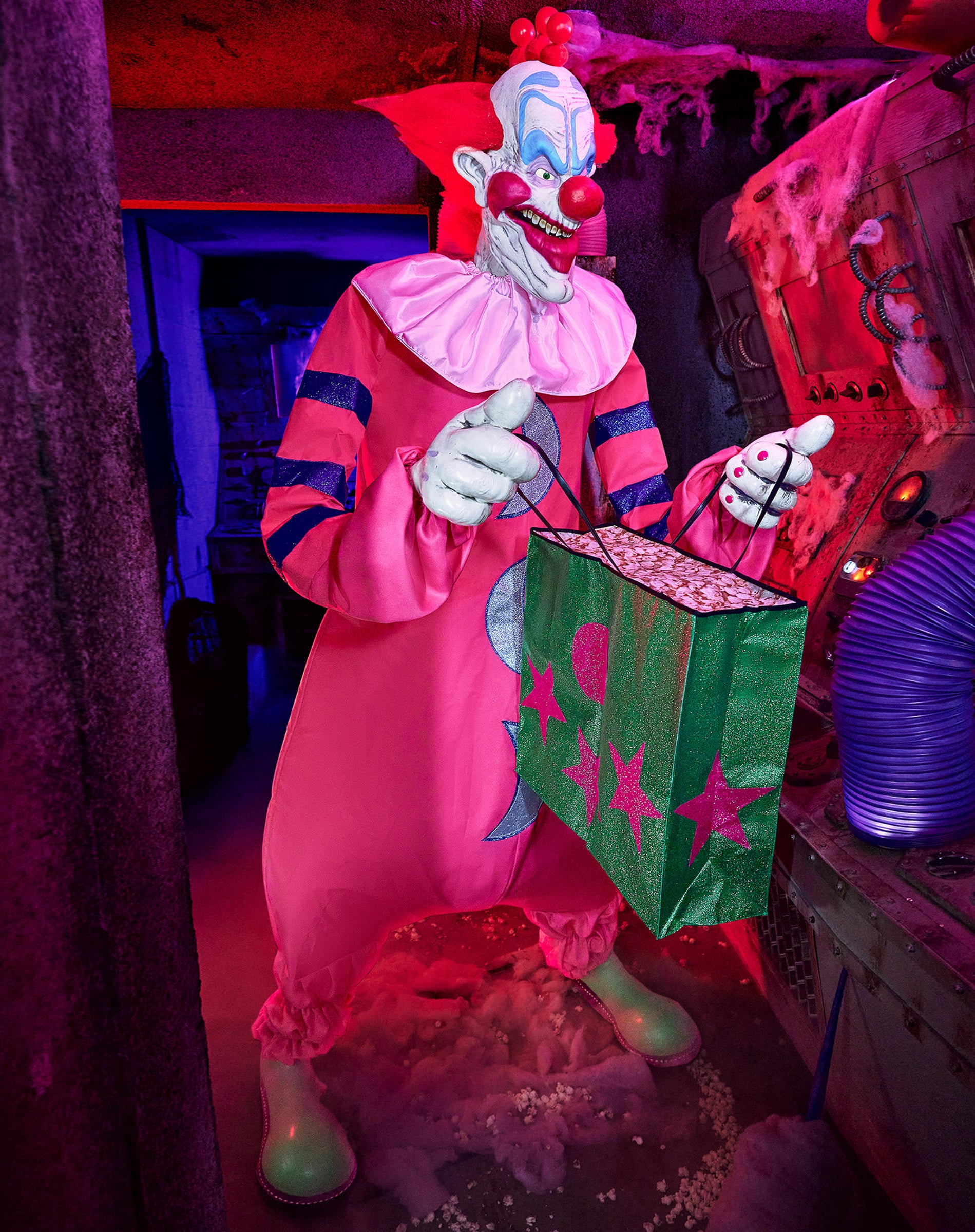 Spirit Halloween Reveals 40th Anniversary Animatronics Including spirit-halloween-reveals-40th-anniversary-animatronics-including