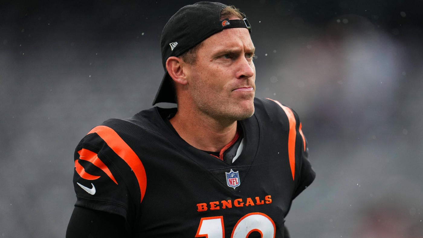 Former Pro Bowl punter Kevin Huber decides to retire just months after setting a Bengals franchise record
