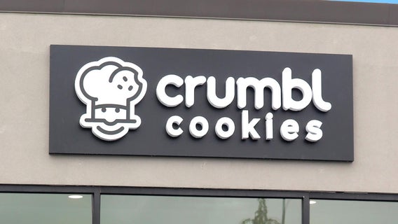 crumbl-cookies-copy