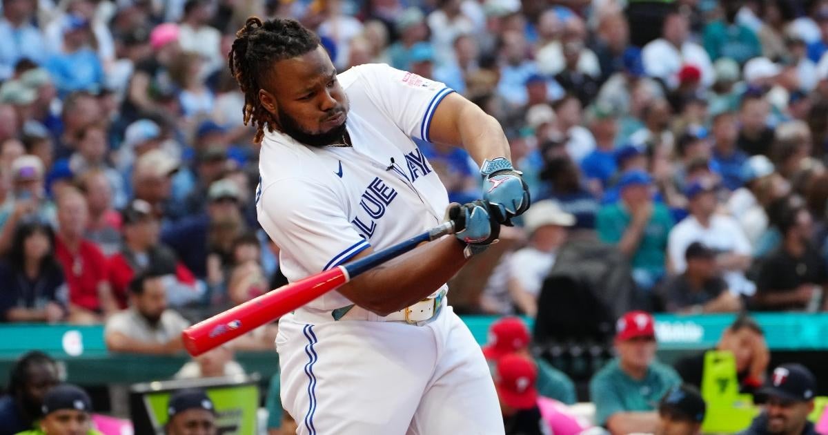 Vlad Jr. turns down Home Run Derby invite to protect wrist
