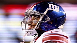 Giants' Saquon Barkley returns to the field a day after signing a 1-year  deal