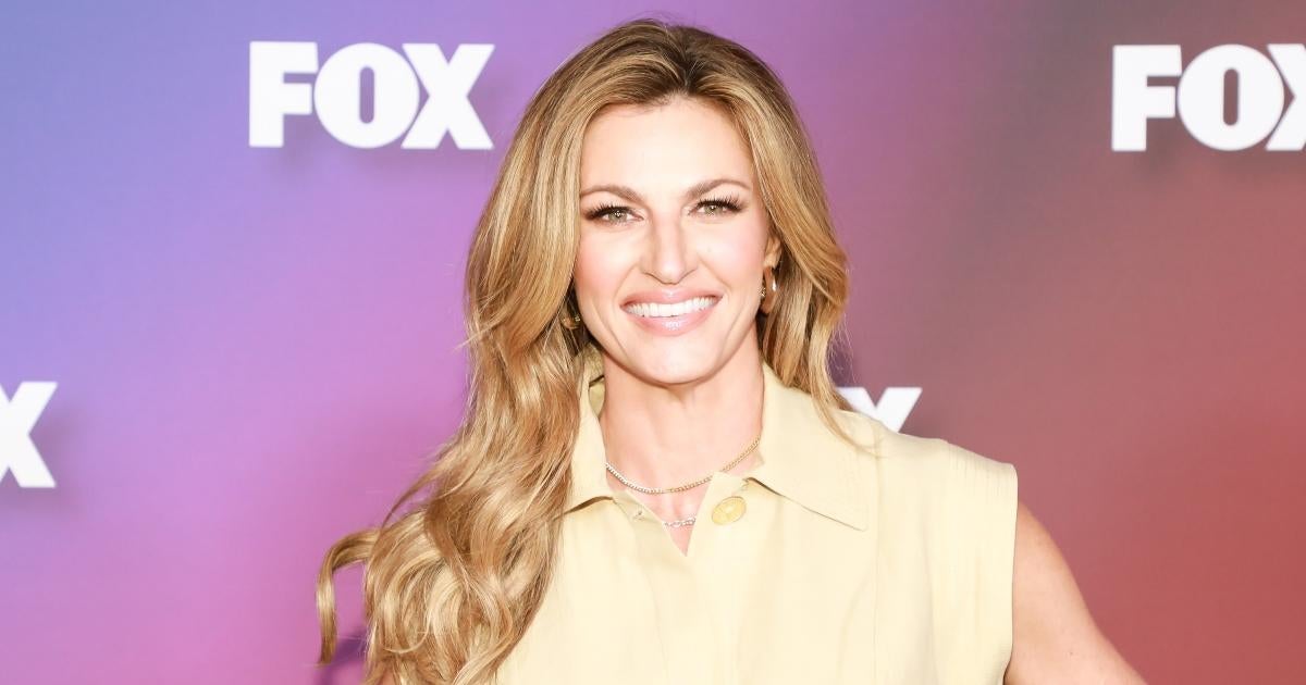 Erin Andrews cheered for her surrogate as baby son was born - Los