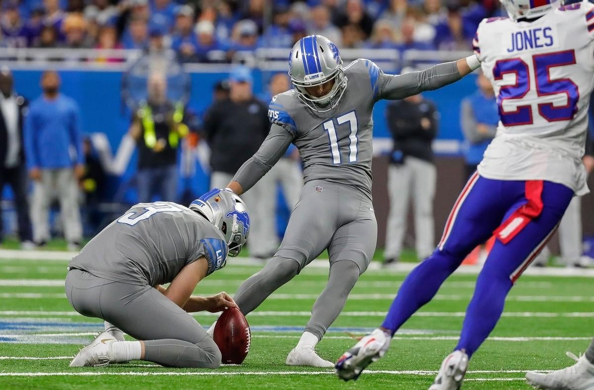 Commanders sign veteran kicker Michael Badgley day before training to compete with Joey Slye, per report