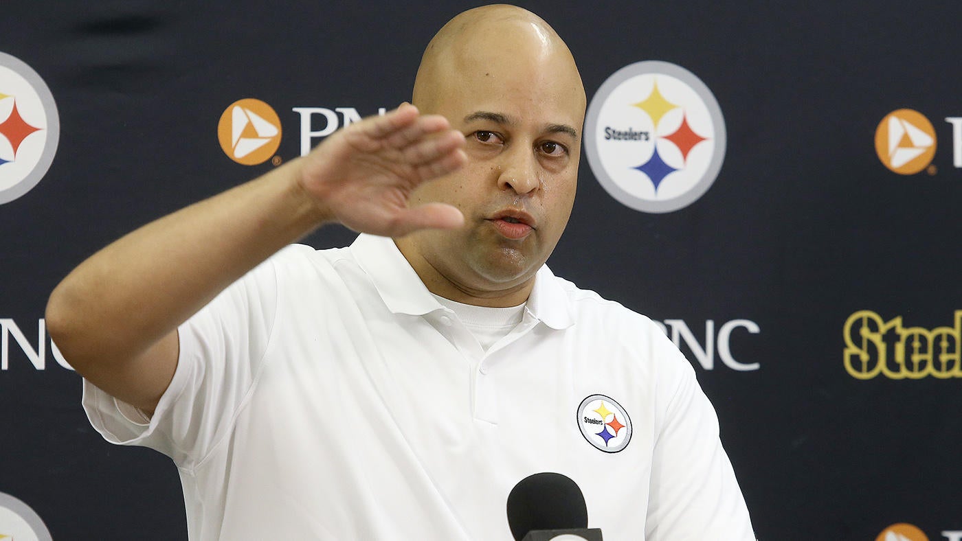 Steelers GM Omar Khan on RBs not getting paid: 'You don't have to be a mathematician to figure it out'