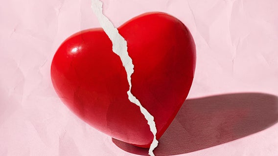 broken-heart-heartbreak-break-up-split-separation-divorce