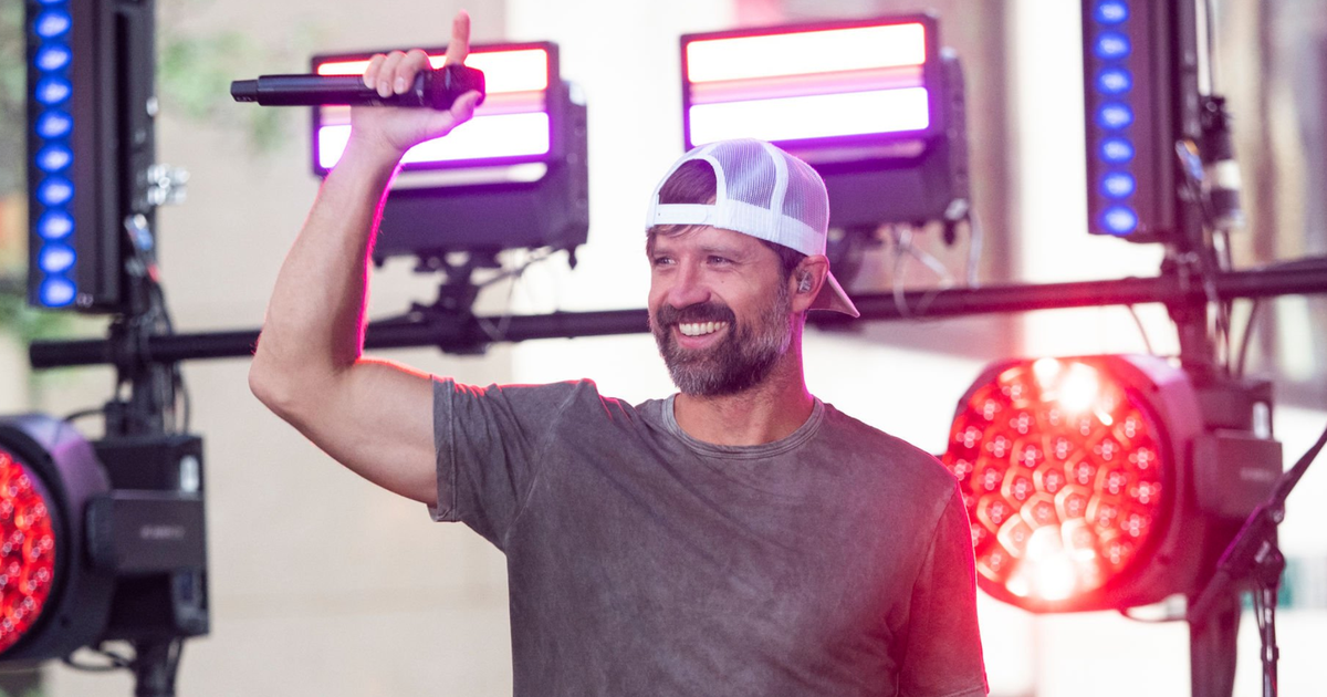 Country Star Walker Hayes Talks Trick Shot Summer, Reveals His Best