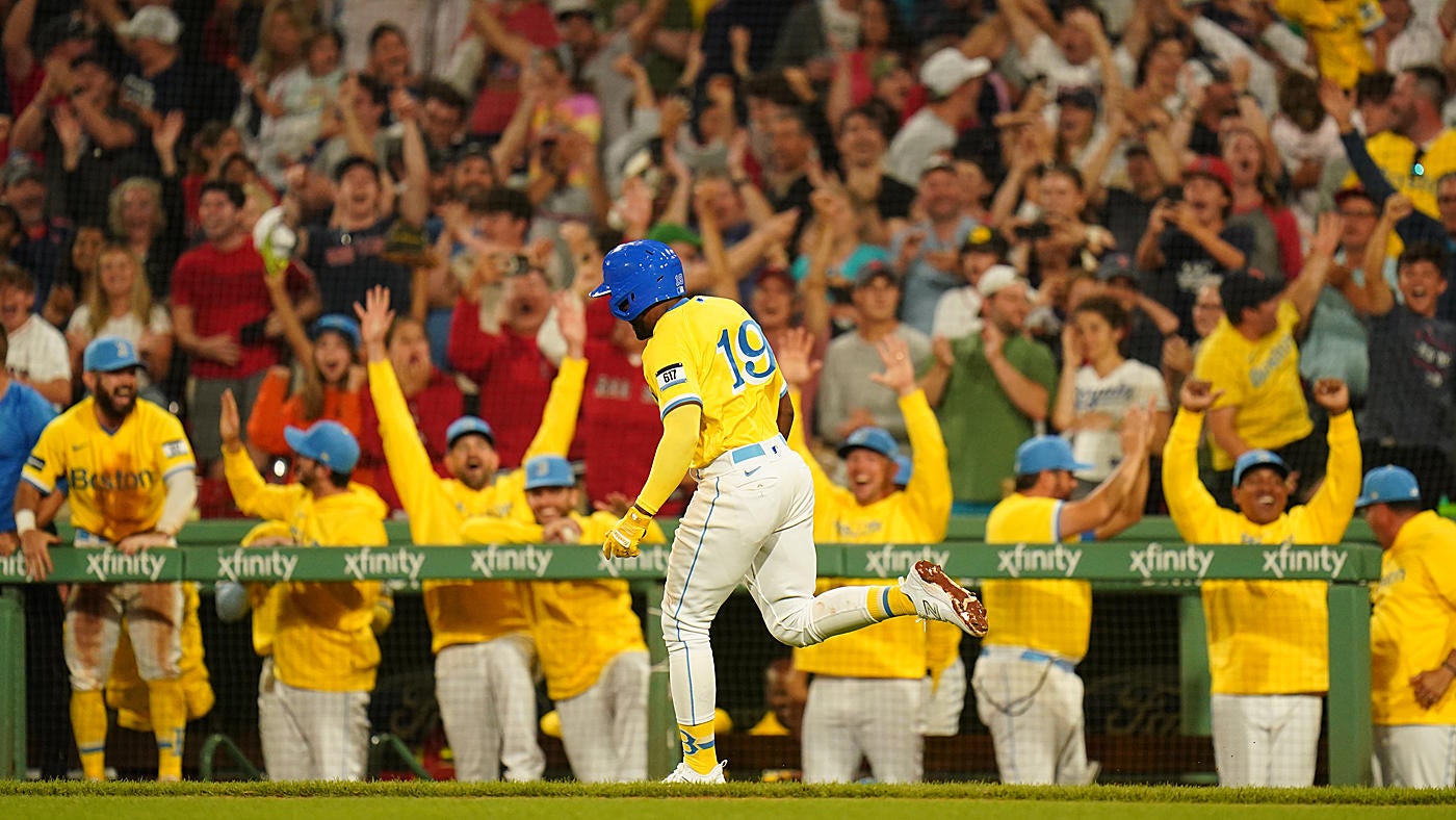 Red Sox win after controversial call clears way for Pablo Reyes' walk-off grand slam against Royals