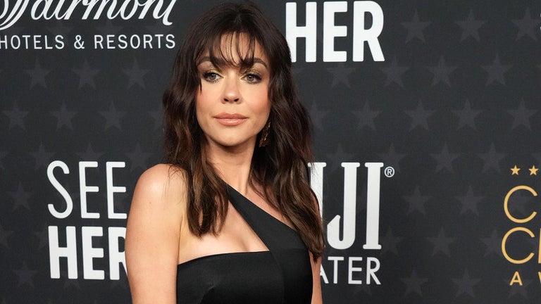 Sarah Hyland Says 'Modern Family' Bosses 'Insisted' She Wore Heels While on Dialysis and in 'Excruciating Pain'