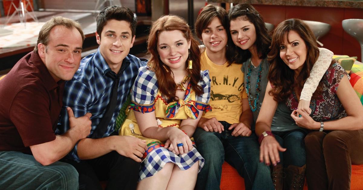 'wizards Of Waverly Place' Getting Sequel Pilot With Selena Gomez