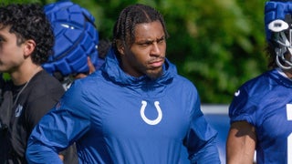 No trade; Jonathan Taylor remains with Colts