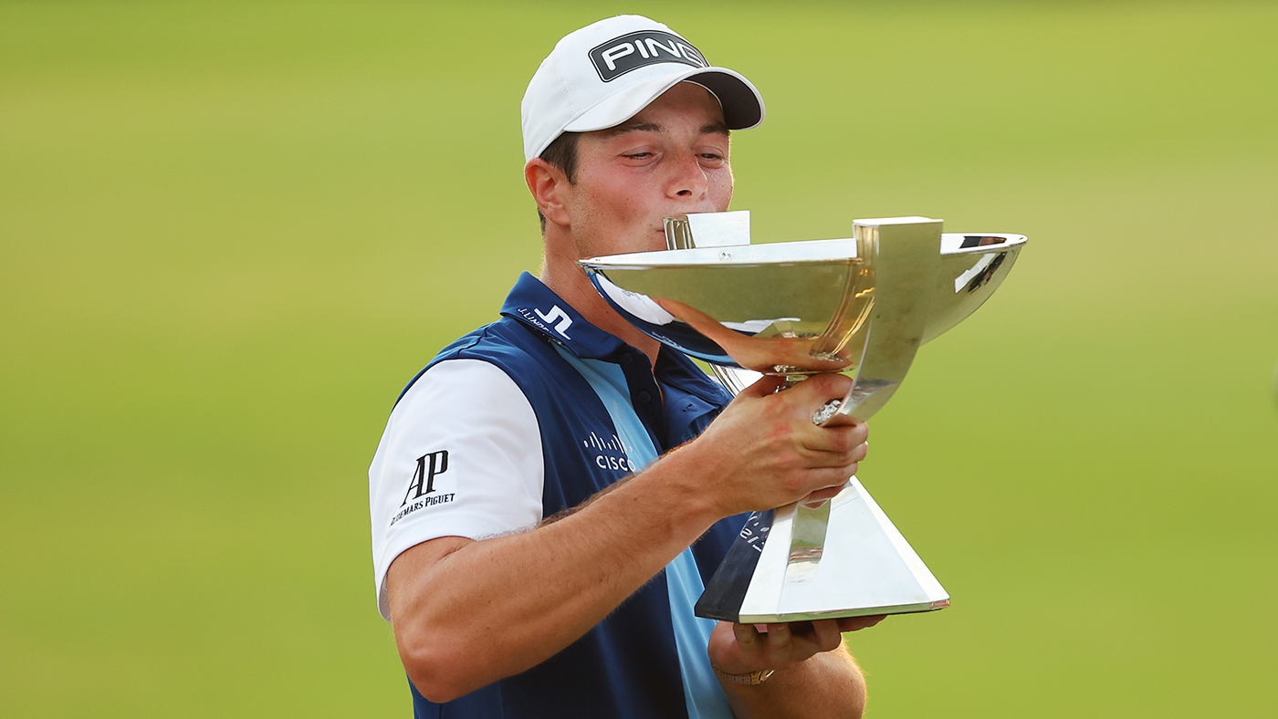 Viktor Hovland joins golf’s elite, makes case for player of the year honors with FedEx Cup victory
