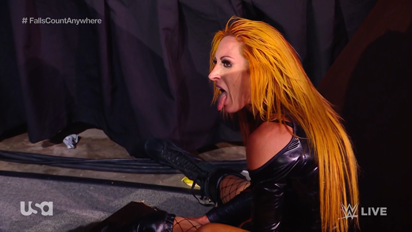 Becky Lynch Is Destroying Everyone On Twitter